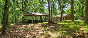 Nature Retreat w/Hot Tub, Fire Pit & Outdoor Fun!