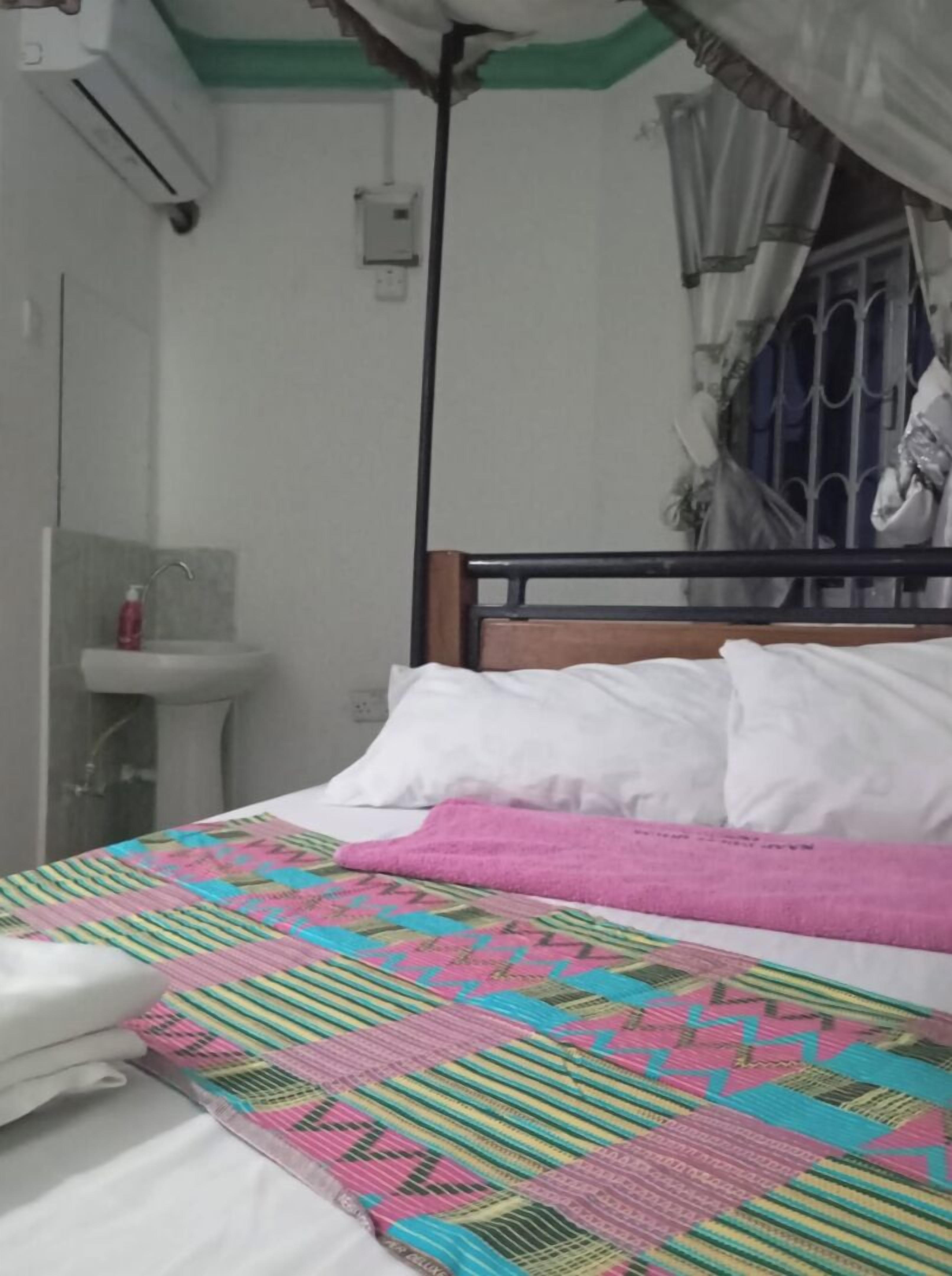 Quarto casal standard | Escrivaninha, Wi-Fi de cortesia