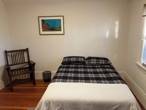 4 bedrooms, WiFi, bed sheets