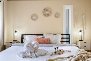 2 bedrooms, desk, iron/ironing board, WiFi - BD35 2b1b Apt Unit 2 @S Seattle close to airport (Seattle)