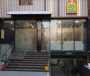 Exterior - Elite Hotel Gachibowli (Hyderabad)