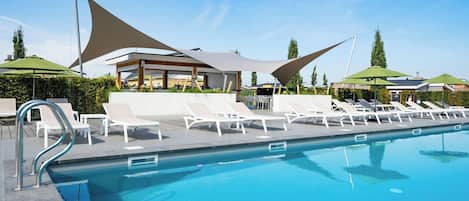 House | Pool
