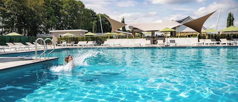 Hus | Pool