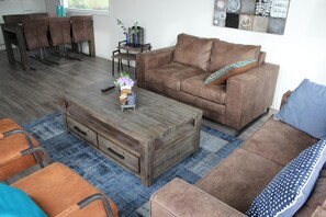 House | Living area - Chalet in Bemelen Near Bemelerberg Reserve (Bemelen)