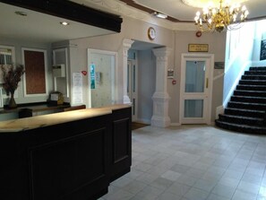 Reception - The Crown Hotel (Stoke-on-Trent)