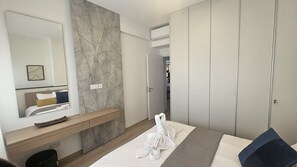 2 bedrooms, iron/ironing board, free WiFi, bed sheets