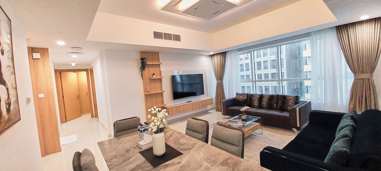 Royal Home Deluxe Apartments, Beach View, 5min To Corniche - Abou Dabi