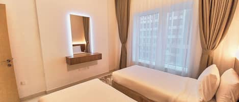 2 bedrooms, iron/ironing board, WiFi, bed sheets