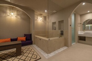 Family Spa | NAR | Privat boblebad