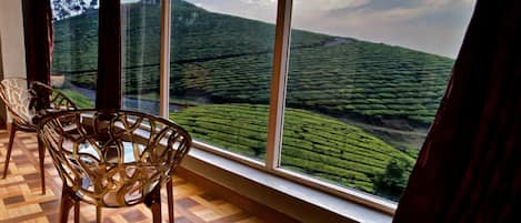 Hill View Suite Room | Vue sur la colline
