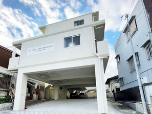 Exterior - gurantuin kokusaitoori (Naha)