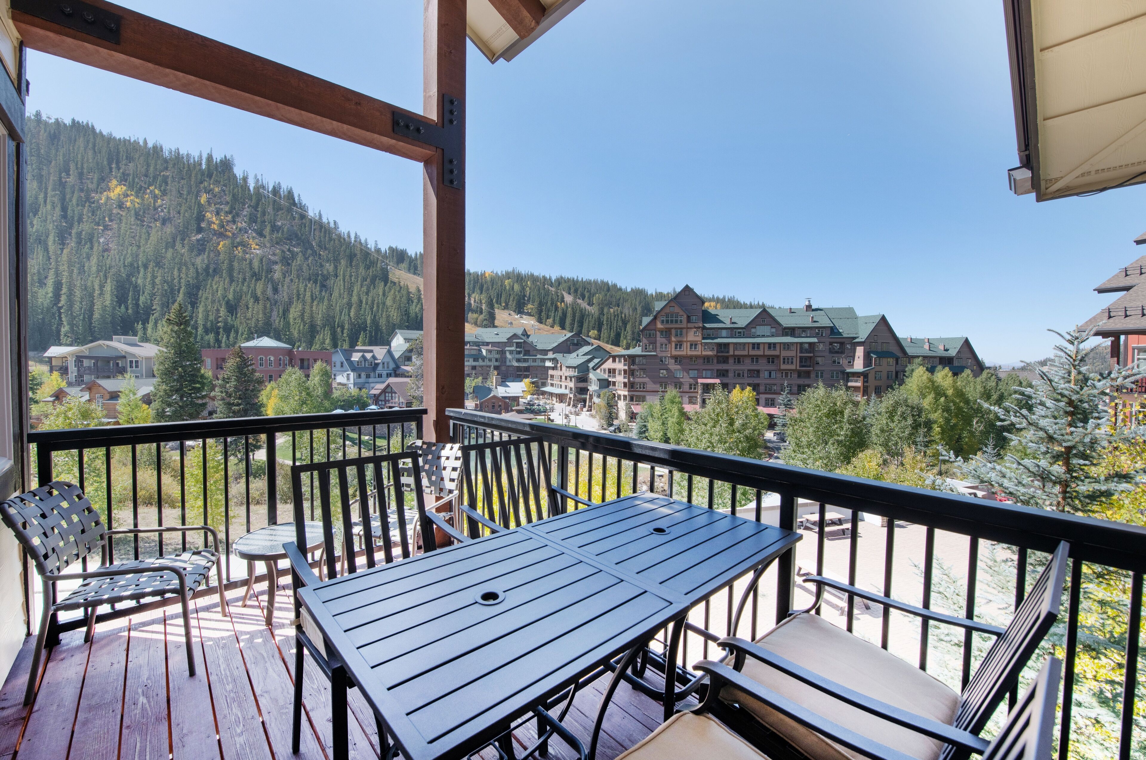 Condo, 2 Bedrooms | Outdoor dining