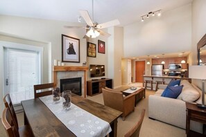 Apartment, 2 Schlafzimmer | Wohnbereich
