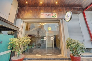 Interior entrance - Treebo Vinayak Inn, Jagatpura (Jaipur)