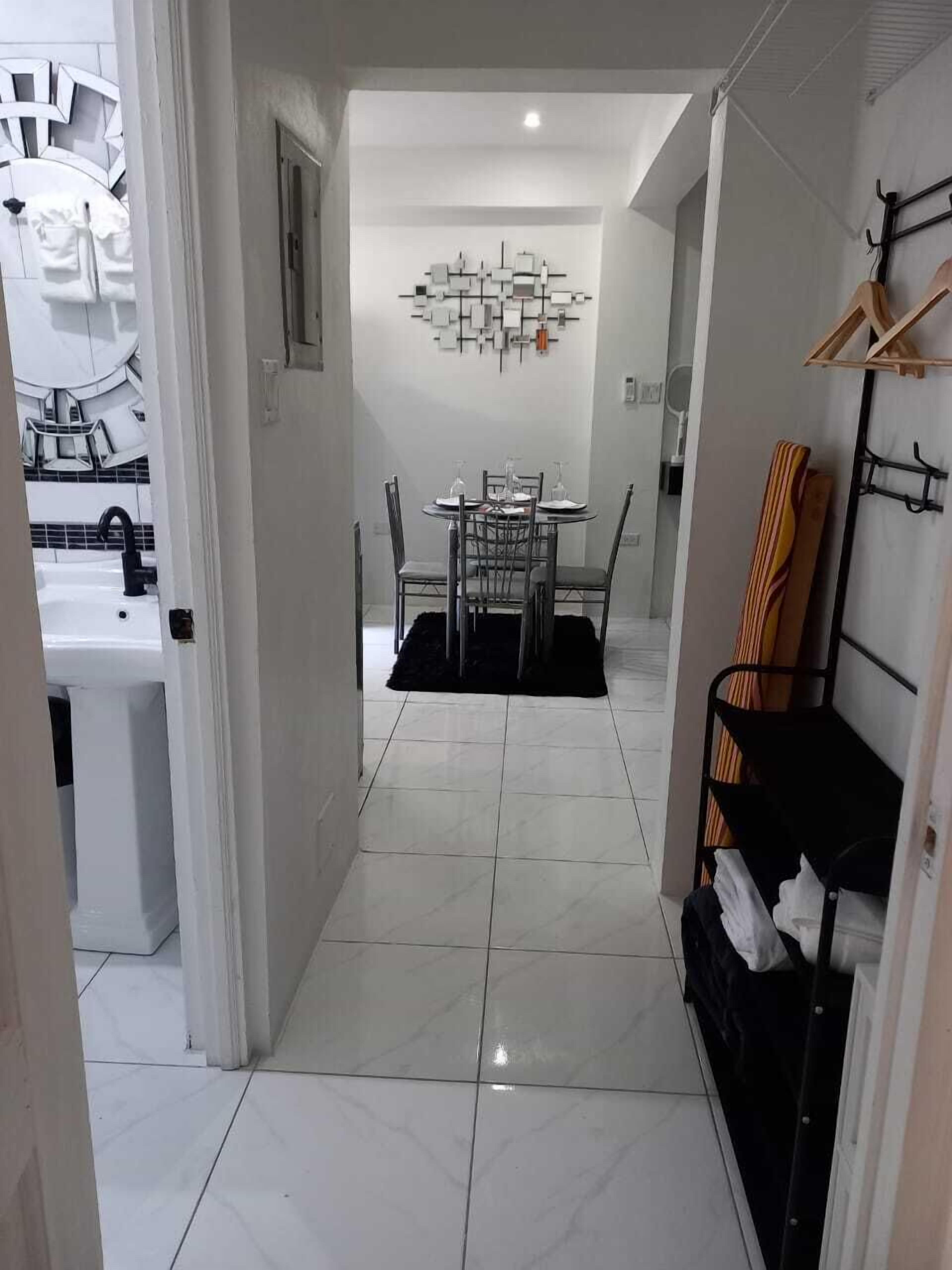 Deluxe Apartment, Hill View | Bathroom | Shower, hair dryer, towels, soap