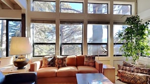 Condo, 4 Bedrooms | Living area