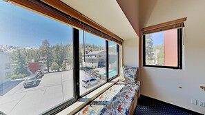 Condo, 4 Bedrooms | Interior