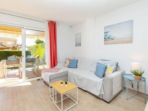 Hus - 4 sovrum - terrass | Vardagsrum