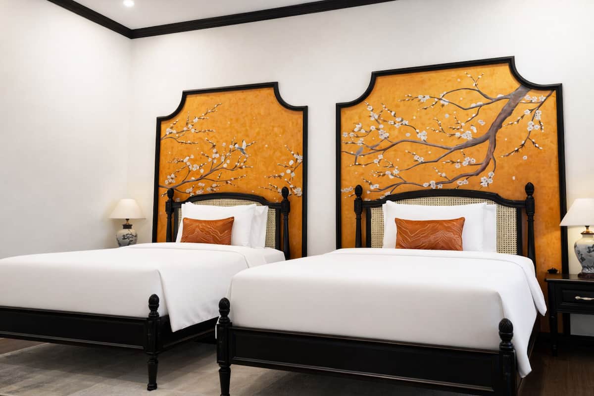 Standard Twin Room | Peralatan tempat tidur premium, gebar bulu kapas, bar mini percuma