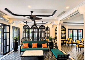 Restaurant - Yzistel (Da Nang)