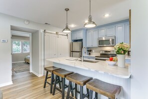 Fridge, microwave, stovetop, dishwasher - Walk to Community Beach: Coastal Carolina Condo (Hilton Head Island)
