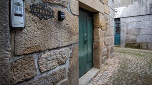 Exterior detail - Casa dos Livros - Guest House (Vila Nova de Tazem)