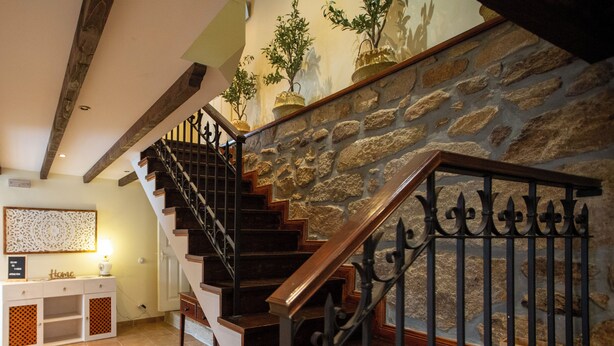 Interior - Casa dos Livros - Guest House (Vila Nova de Tazem)