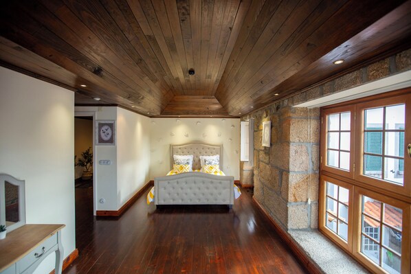 4 soverom, wi-fi og sengetøy