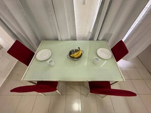 House, 2 Bedrooms, Accessible, Smoking | Dining