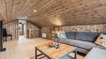Cabin, 2 Bedrooms, Accessible, Terrace | Lounge