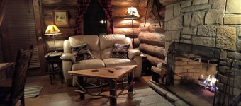 Drummond Island Hotel & Vacation Homes - Hermitage Cottage