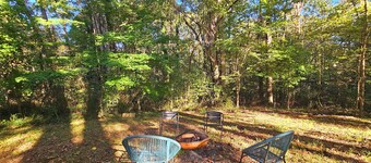 Refreshing home with WiFi, AC, fireplace in marvelous Heart of Yadkin Valley