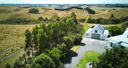 Hawkstone Hideaway - Your Peaceful Getaway
