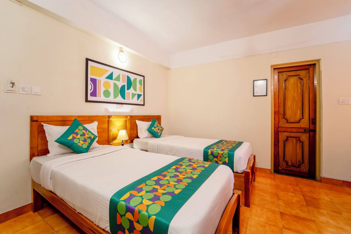 Habitación estándar doble | 1 dormitorio, cortinas opacas, tabla de planchar con plancha