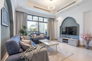 Apartment, Smoking