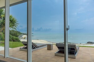 Beach/ocean view