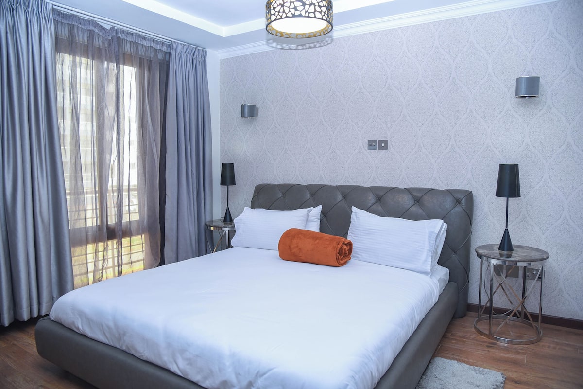 Executive Apartment, 2 Bedrooms, Non Smoking | 2 bedrooms, Egyptian cotton sheets, premium bedding, memory foam beds