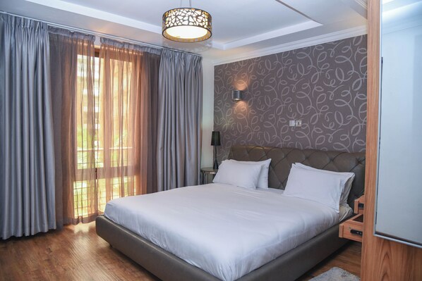 Egyptian cotton sheets, premium bedding, memory foam beds, in-room safe