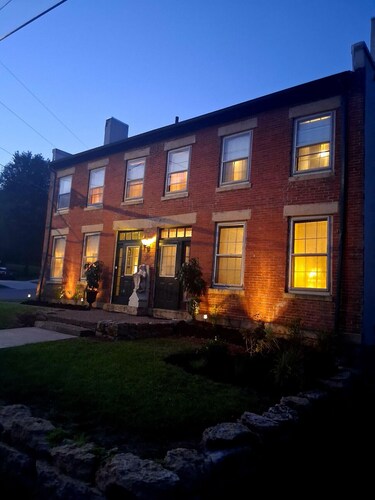Briarstone Inn | Historic 7-Room Inn w/ Private Baths | Walk to Downtown Galena