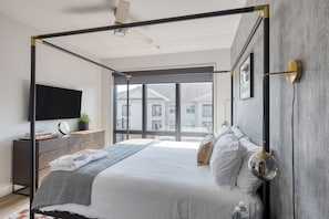 4 soverom, strykejern/-brett, wi-fi (inkludert) og sengetøy