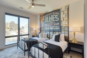 4 soverom, strykejern/-brett, wi-fi (inkludert) og sengetøy