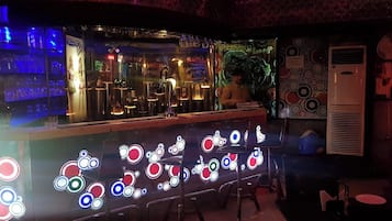 住宿內酒吧
