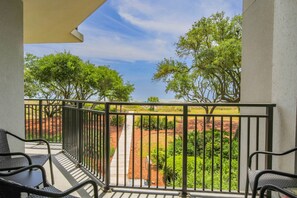 Terrace/patio - Mesmerizing Ocean Views; Private Balcony; Community Pool, Boardwalk to Beach & Playground (Isle of Palms)