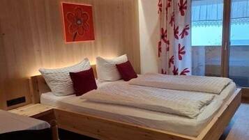 2 sovrum, strykjÀrn/strykbrÀda, gratis wi-fi och sÀngklÀder