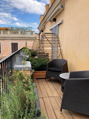 Comfort Double with Terrace, City View | Terrace/patio - Domus Adriani (Rome)