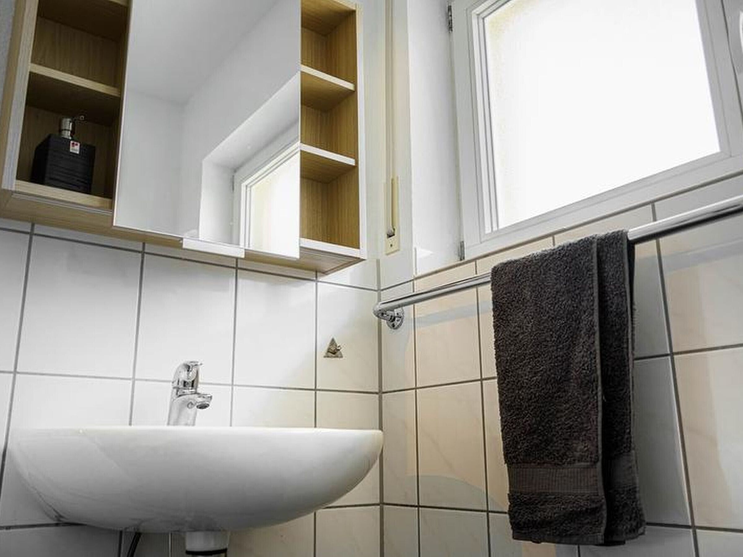 Een douche, een haardroger, handdoeken