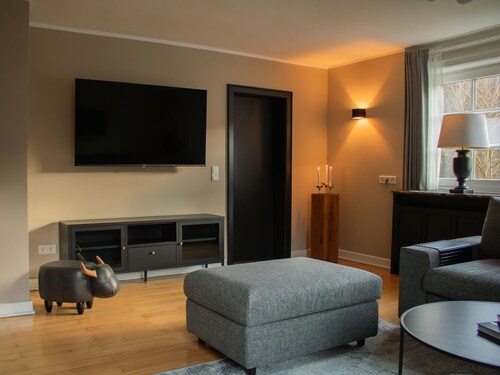 Holiday Home 'Hallmanns Hof' with Private Garden, Dogs Allowed, Wi-Fi
