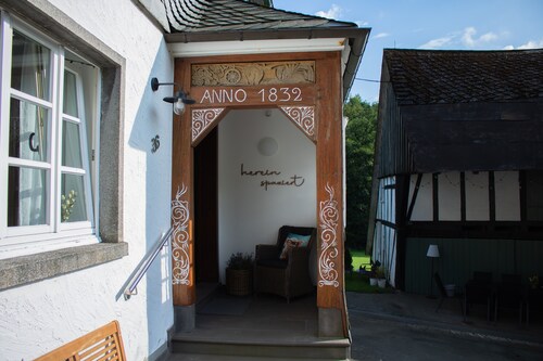 Landhaus 'Hallmanns Hof' mit privatem Garten und Wi-Fi