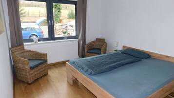 3 quartos, Wi-Fi de cortesia, roupa de cama