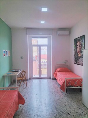 2 室のベッドルーム、WiFi、ベッドシーツ